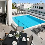 Apartman Casa Ocean Bliss; 2-bed Apt. In Perfect Location!